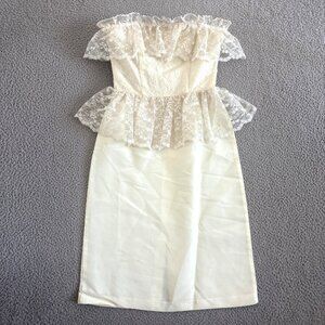Vintage Jolie Madame Dress Cream Lace Peplum Ruffled Strapless Formal 80s